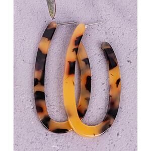 Tortoise Shell Oblong Acrylic Hoop Earrings